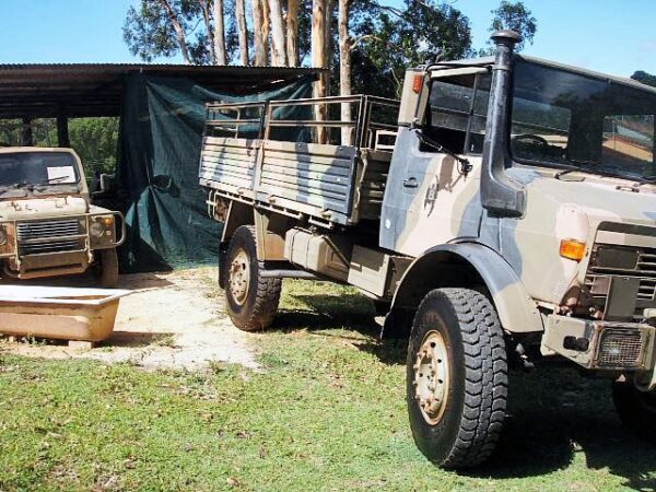 1983 MERCEDES-BENZ UNIMOG - Image 2