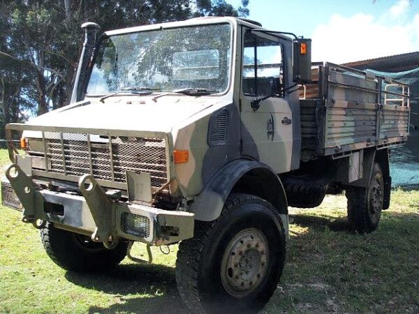 1983 MERCEDES-BENZ UNIMOG - Image 3