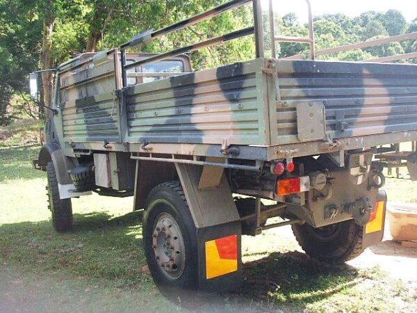 1983 MERCEDES-BENZ UNIMOG - Image 4