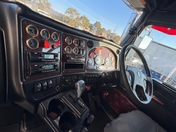 2017 KENWORTH T659 - Image 19