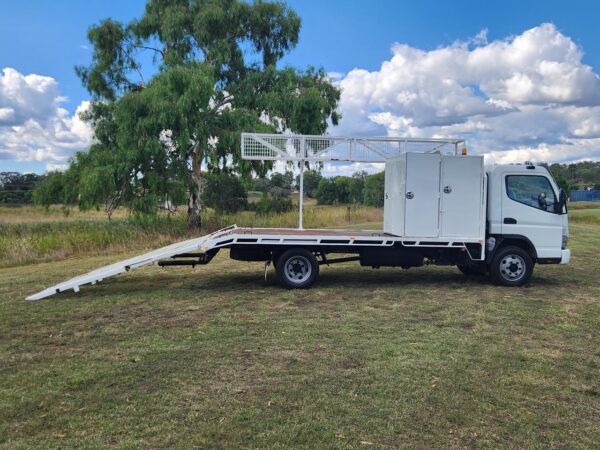 2009 FUSO CANTER 4.0 - Image 5