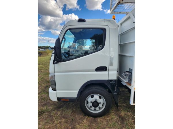 2009 FUSO CANTER 4.0 - Image 10