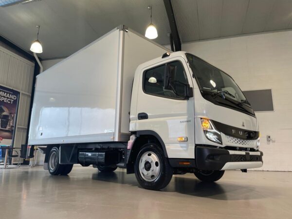 2024 FUSO CANTER 515
