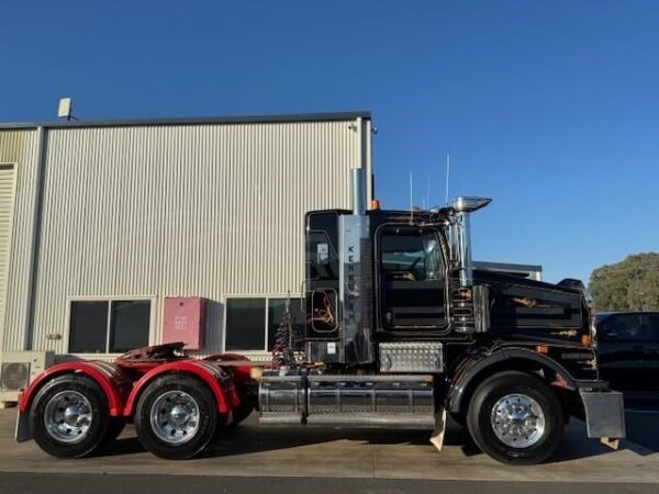 2017 KENWORTH T659 - Image 4