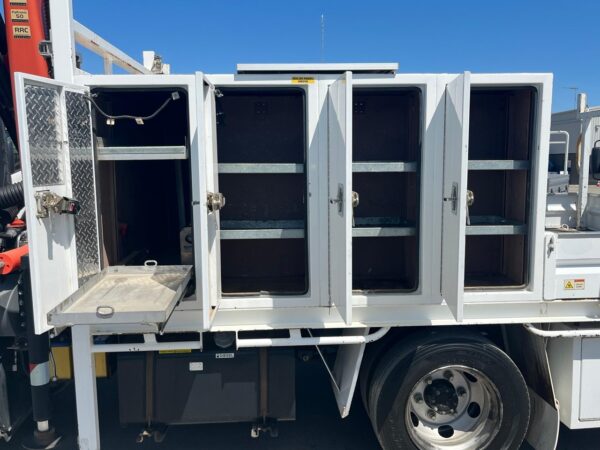 2017 ISUZU NPR75-190 - Image 7