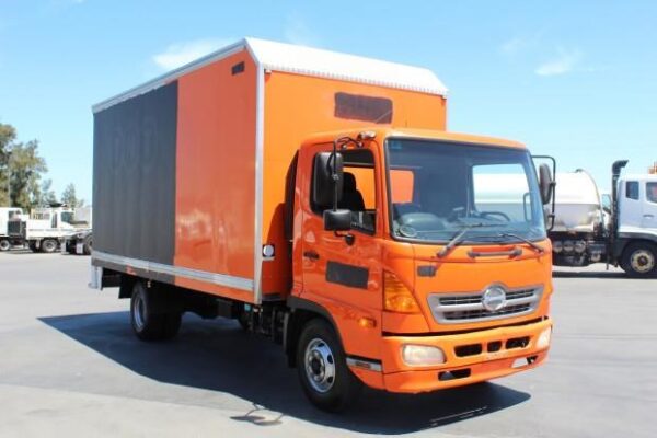 2008 HINO 500 SERIES - FC 1022 - Image 3