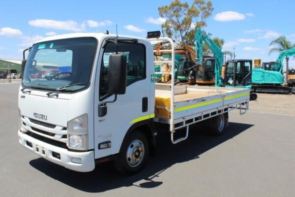 2015 ISUZU NNR45-150 - Image 3