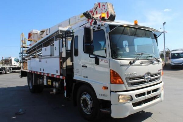 2011 HINO 500 SERIES - FG 1628 - Image 3