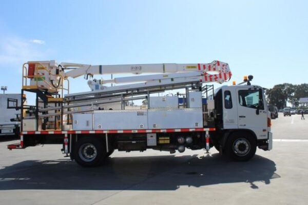 2011 HINO 500 SERIES - FG 1628 - Image 4