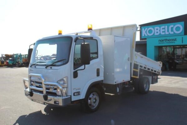 2016 ISUZU NPR 65/45-190 - Image 14