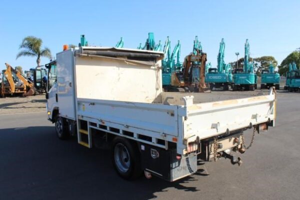 2016 ISUZU NPR 65/45-190 - Image 7