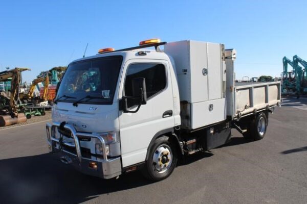 2015 FUSO CANTER 815 - Image 9