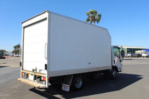 2016 ISUZU NNR45-150 - Image 4