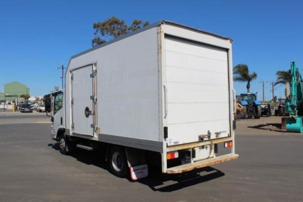 2016 ISUZU NNR45-150 - Image 6