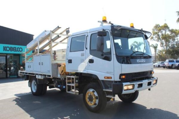 2006 ISUZU FSS550