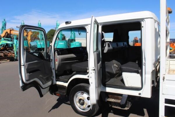2017 FUSO CANTER 815 - Image 14
