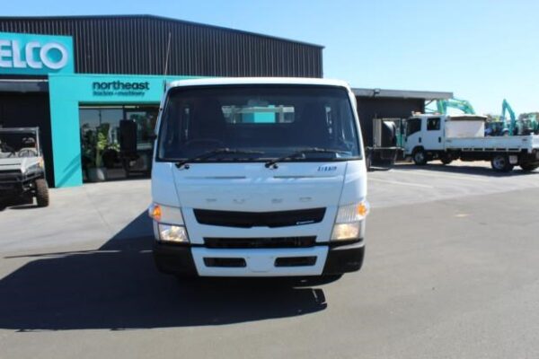 2017 FUSO CANTER 815 - Image 3