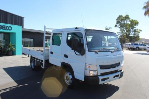 2017 FUSO CANTER 815 - Image 4