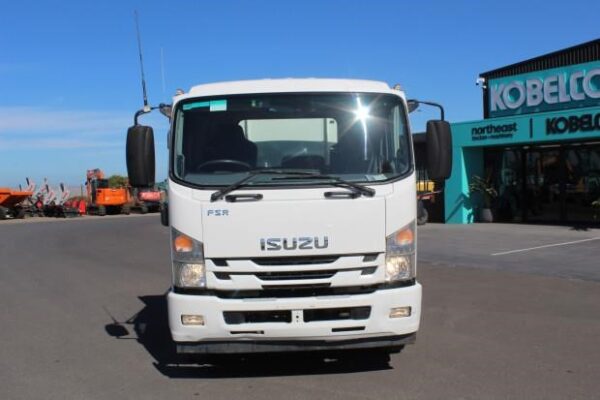 2017 ISUZU FSR 120/140-240 - Image 2