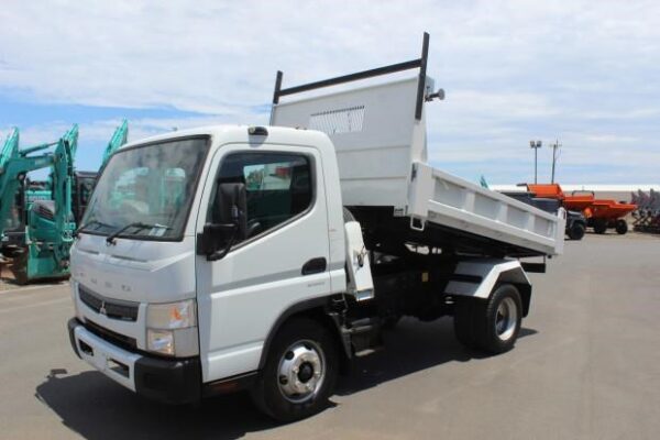 2018 FUSO CANTER 515 - Image 14