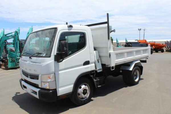 2018 FUSO CANTER 515 - Image 9