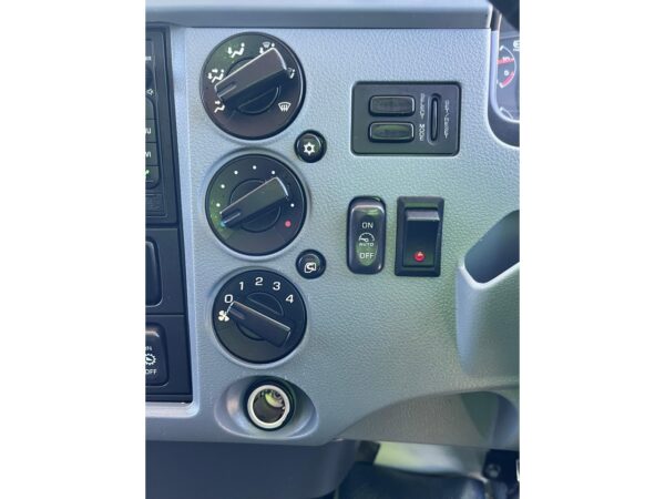 2017 FUSO FIGHTER FK 6.0 - Image 13