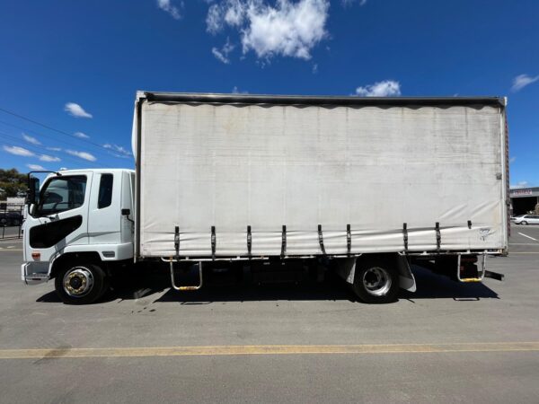 2017 FUSO FIGHTER FK 6.0 - Image 4