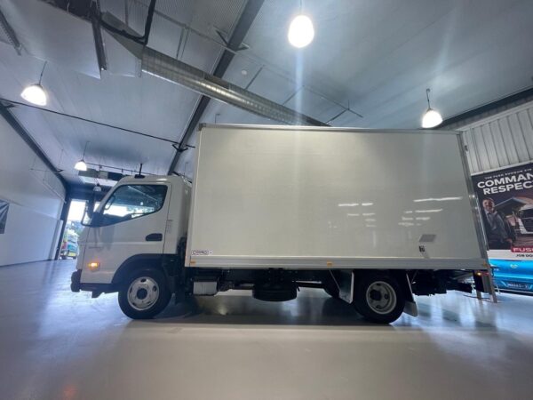 2024 FUSO CANTER 515 - Image 7