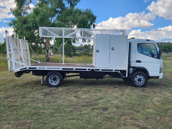 2009 FUSO CANTER 4.0 - Image 3