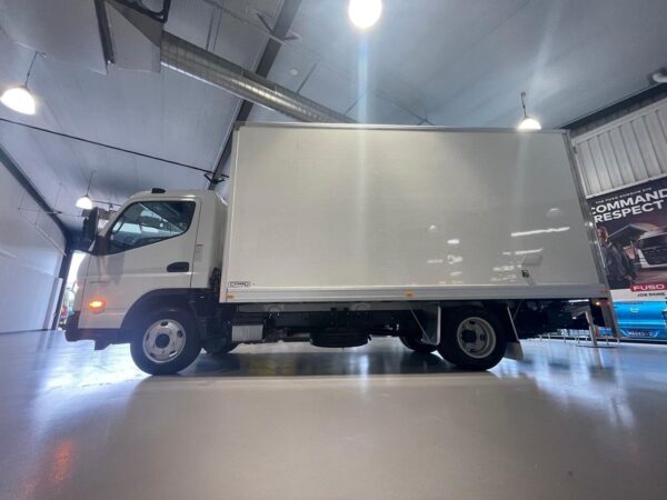 2024 FUSO CANTER 515 - Image 14