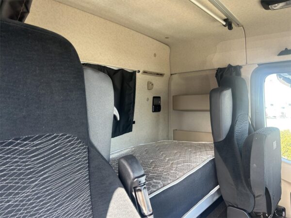 2020 MERCEDES-BENZ ACTROS 2651 - Image 10