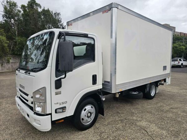 2018 ISUZU NNR - Image 8