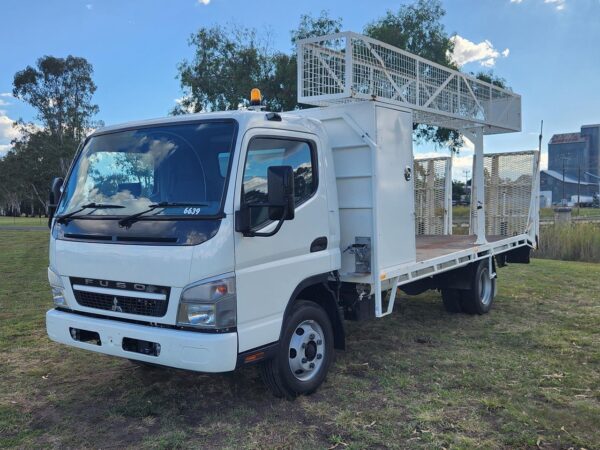 2009 FUSO CANTER 4.0 - Image 9