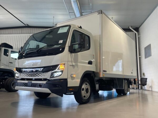 2024 FUSO CANTER 515 - Image 20