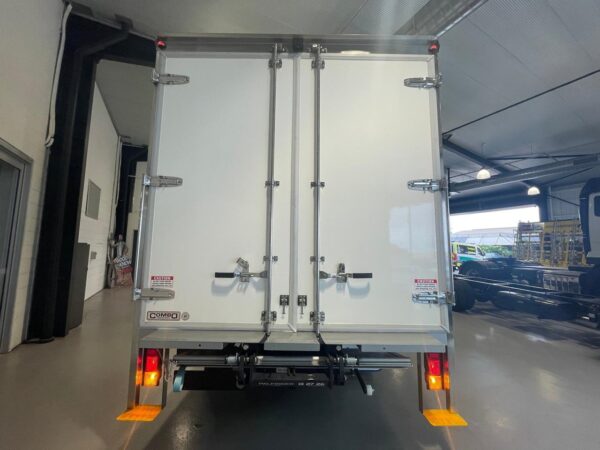 2024 FUSO CANTER 515 - Image 9