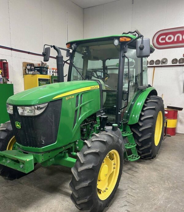 2016 JOHN DEERE 5075M