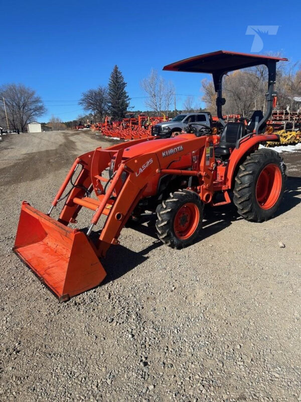 2016 KUBOTA L2501HST