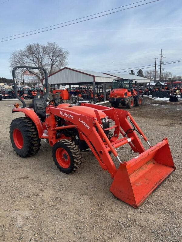 2020 KUBOTA L2501HST