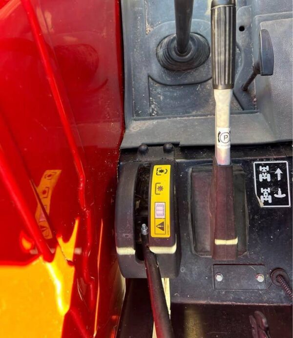 2009 CASE IH FARMALL 80 - Image 7