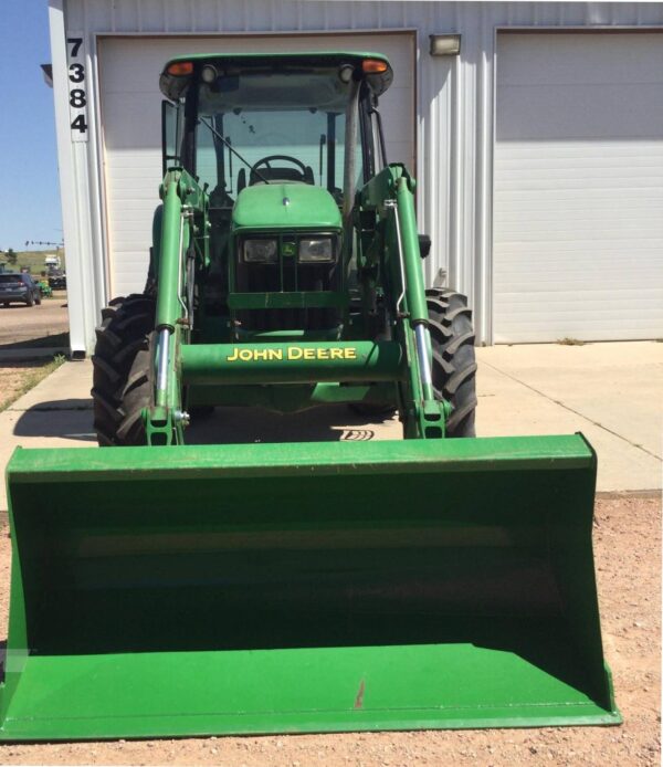 2012 JOHN DEERE 5083E - Image 6