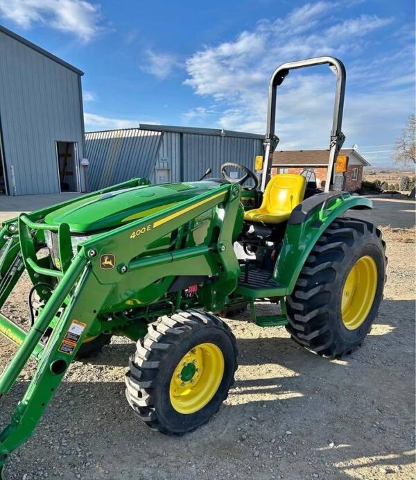 2015 JOHN DEERE 4044M