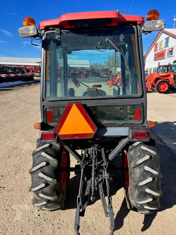 2011 KUBOTA B3000HSDCC - Image 3