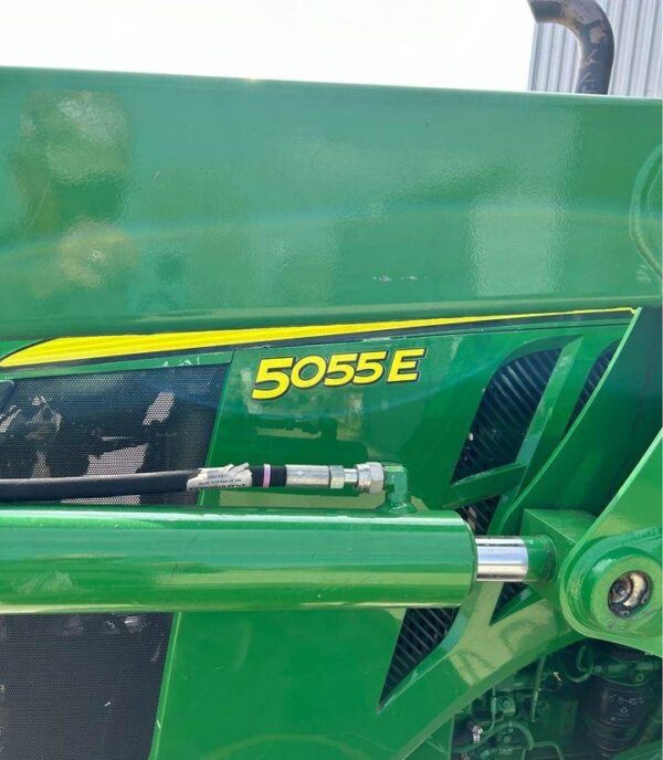 2017 JOHN DEERE 5055E - Image 5