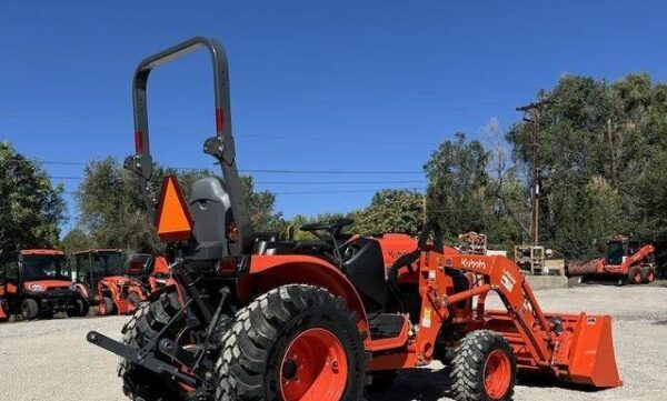 2023 KUBOTA LX4020HSD - Image 8