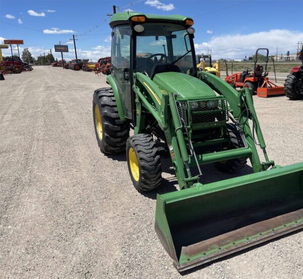 2012 JOHN DEERE 4520 - Image 2