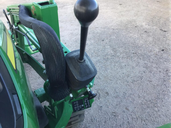 2022 JOHN DEERE 4066M - Image 11
