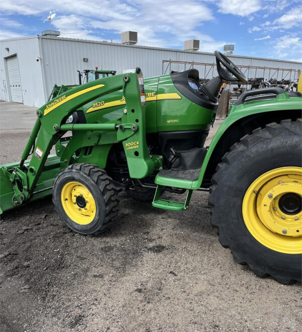 JOHN DEERE 3520 - Image 15