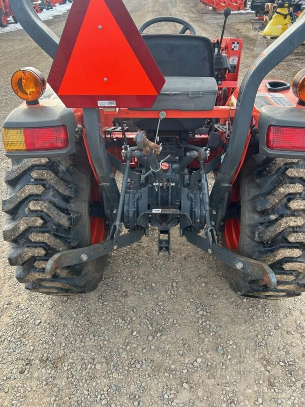 2020 KUBOTA L2501HST - Image 3