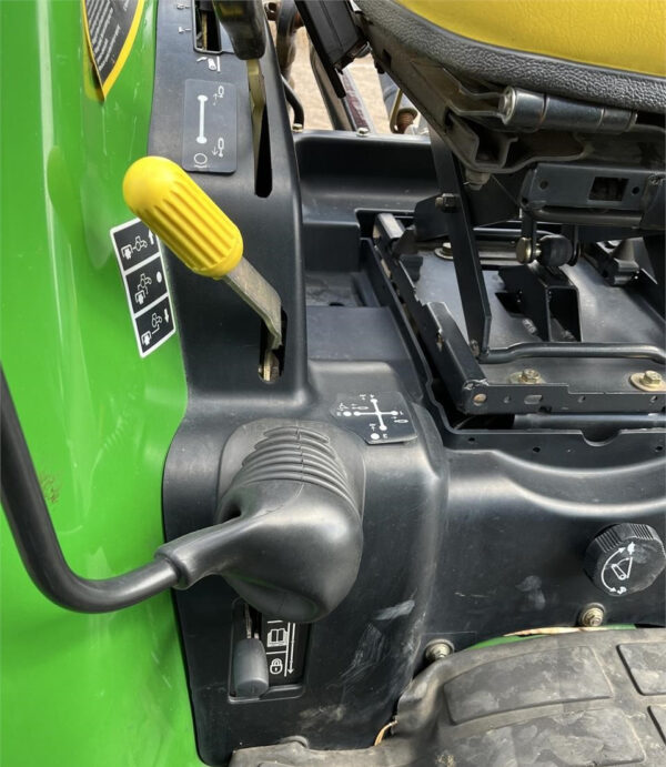 JOHN DEERE 3520 - Image 7