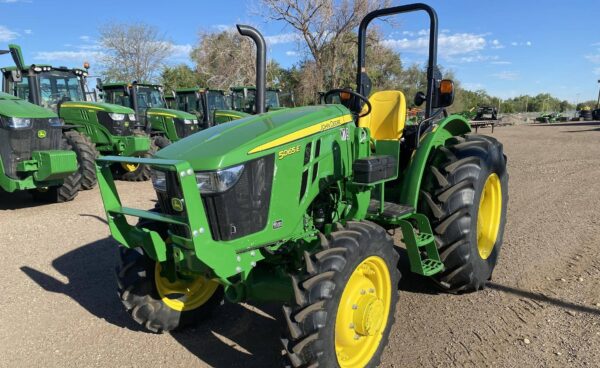 2022 JOHN DEERE 5045E